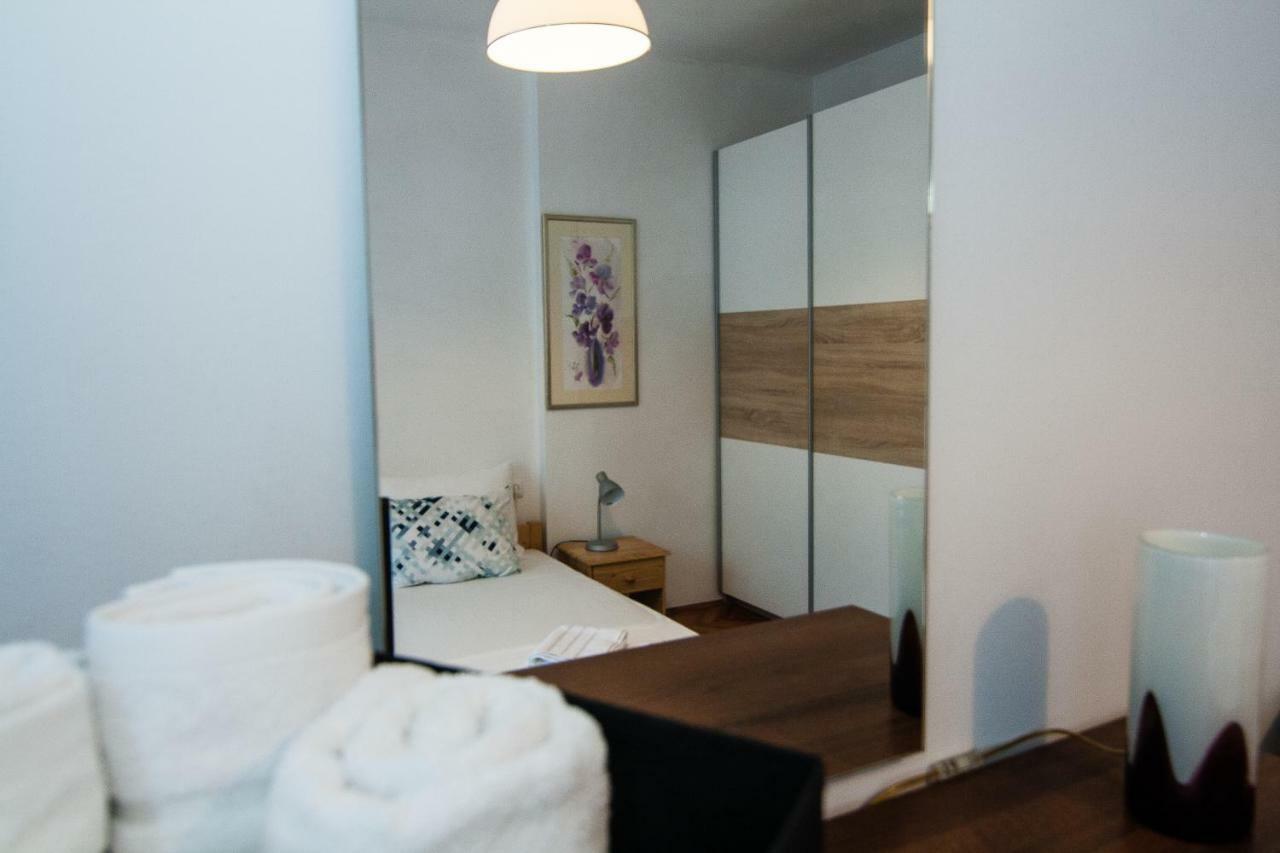 New Renovated Apartment 15 Min From Beach On Foot プーラ エクステリア 写真